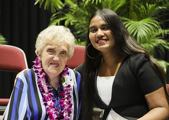 June Leifson poses for a photo with a BYU–Hawaii student after speaking at the weekly campus devotional in Laie, Hawaii, on Oct. 11, 2022. Camille Jovenes, BYU–Hawaii.